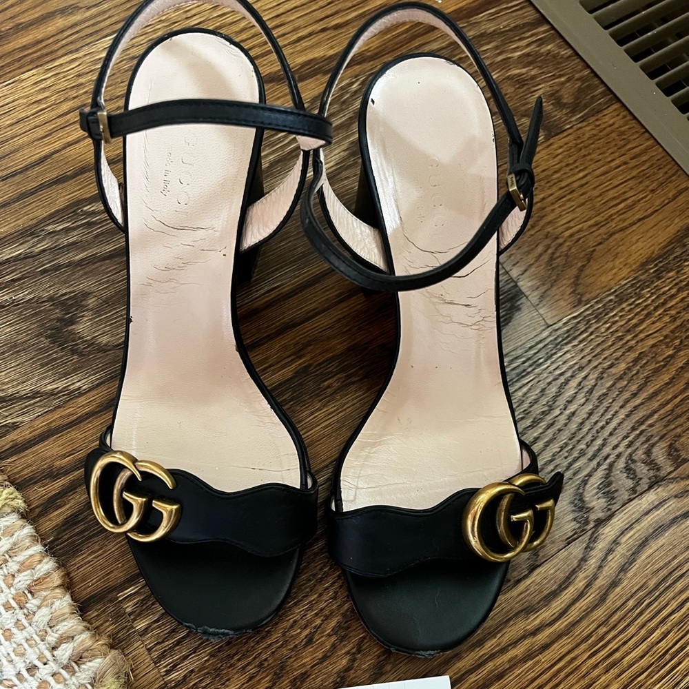 SOLD Gucci marmont heel 36